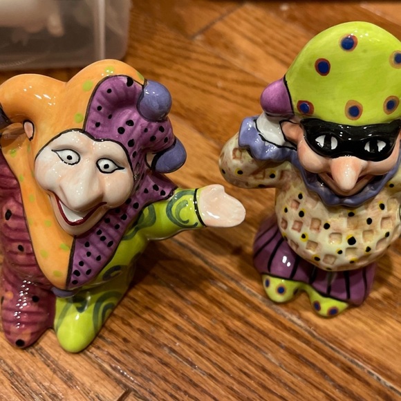 Colorful Jester Salt & Pepper Mardi Gras - Picture 1 of 5